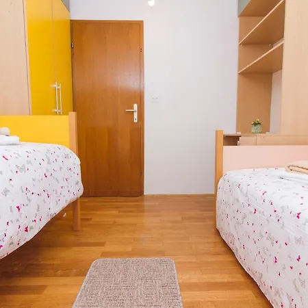 Andrijana Apartament *