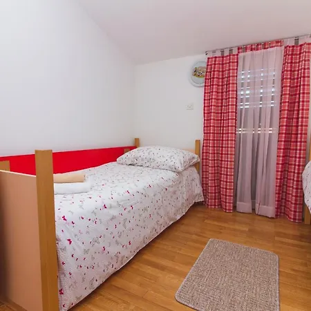Apartament Andrijana *